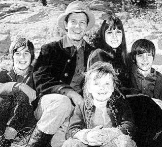 Os Monroes - 1966